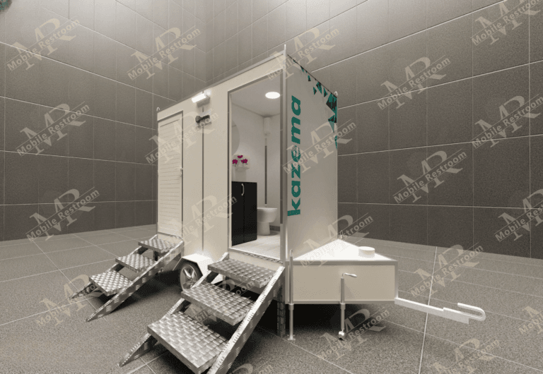 Trailer Luxury Toilets